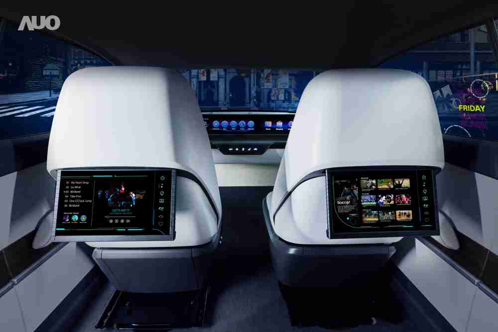 银河集团新一代Smart Cockpit 2024，，，，以Micro LED先进显示技术优势，，创建〝可卷式后座娱乐显示器〞，，，，仅在互动时才显示出所需画面及信息，，，，扩充更丰富的娱乐和交互信息服务，，，获国际奖项荣耀