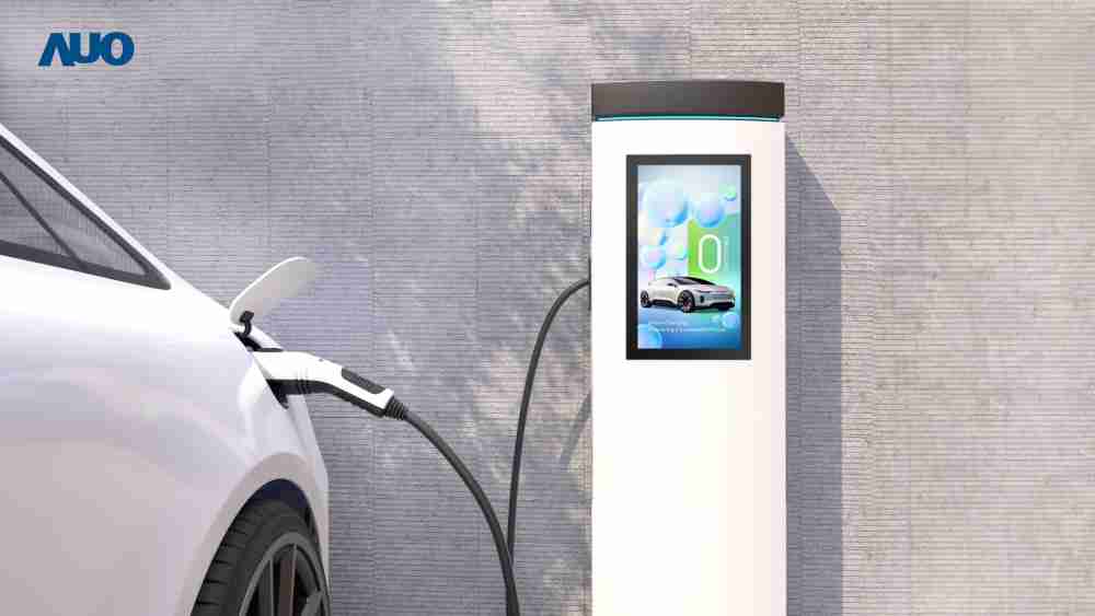 友達〝EVSE車用充電樁解決方案〞專為電動汽車充電樁設計，，，具有高亮度、、克服戶外艱難環境的耐溫、、、、耐紫外線等特性，，並搭載散熱性及擴充性強的高效能工業電腦，，可實現人機互動訴求，，，如資訊顯示、、、、支付等應用