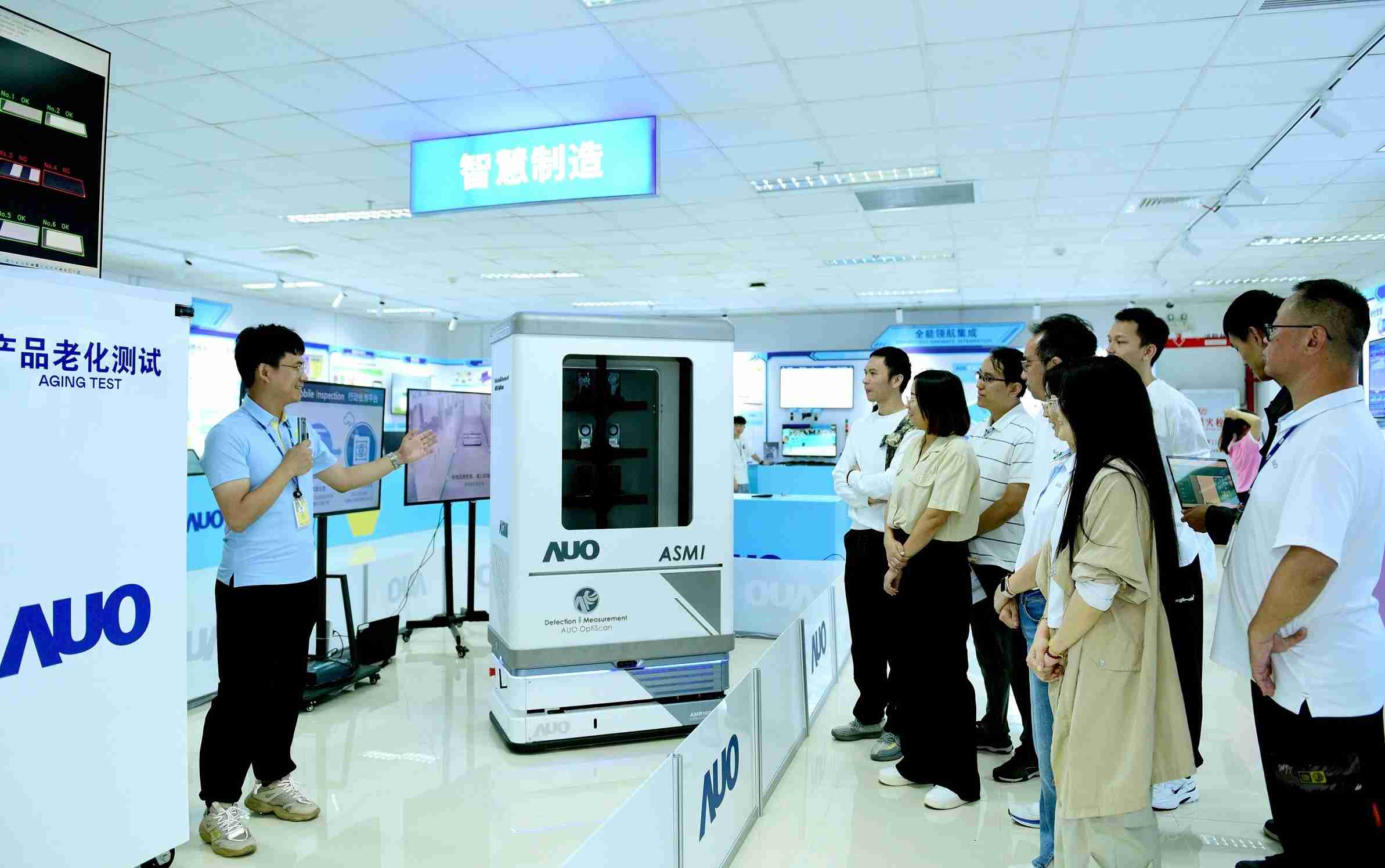 银河集团厦门将5G+ABC技术串联生产管理全流程，，，，打通研发、、、、采购、、、生管、、、、制程、、设备、、质量等产品全生命周期制造流程，，完成数字化设计、、、、智慧供应链、、、、智能座舱、、、、全流程设备管理、、、数据驱动优化、、、智慧在线检测、、智慧品管等自适应生产模式升级